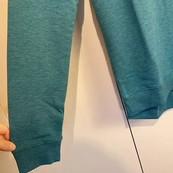 All In Motion Woman's Turquoise Sweatshirt Size Small Crew Neck - Picture 4 of 7
